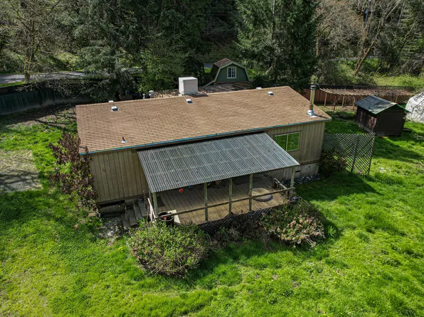 26 Sunset Pl, Willow Creek, CA 95573