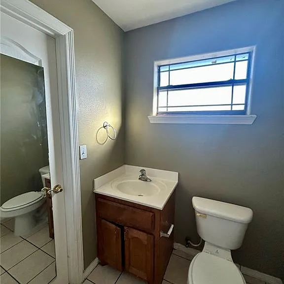 1304 W Fig Ave #2 — Photo 16