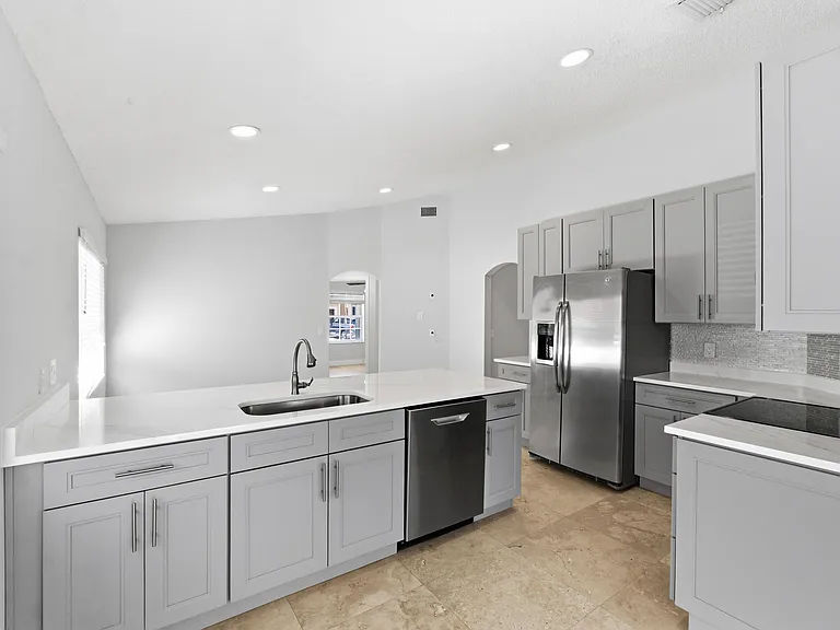 10781 Cypress Lake Ter — Photo 11