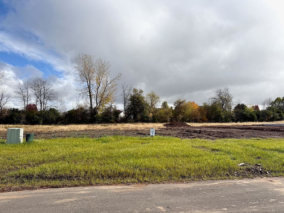 1st image of Ridgeway Dr #15