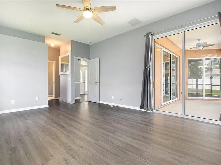 1858 Norvell Ave — Photo 44