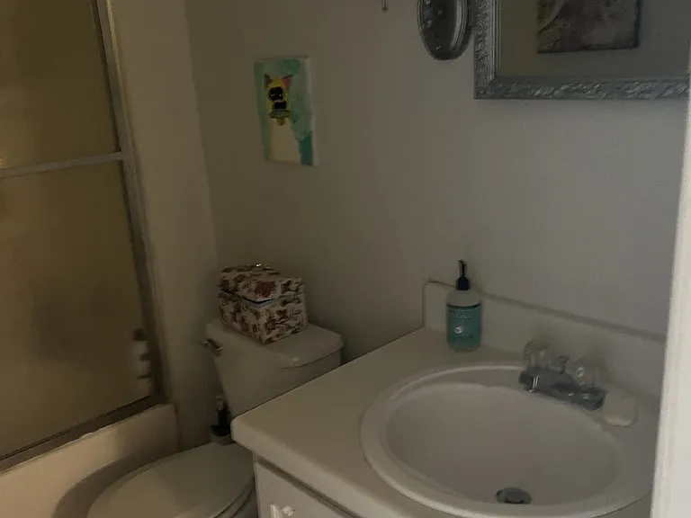 101 Southampton Dr — Photo 16