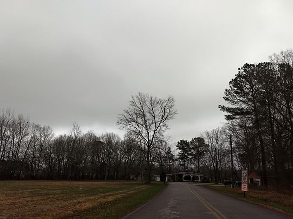 4th image of 629 Stillwood Dr