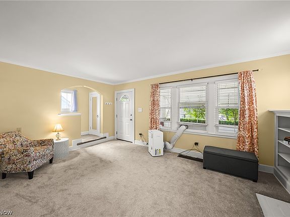 2nd image of 453 Marview Ave