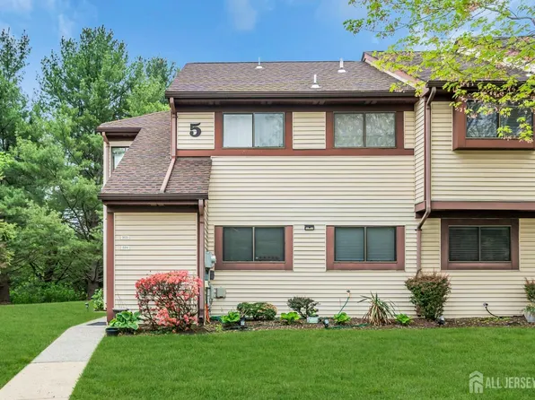 503 Samuel Ct, Dayton, NJ 08810