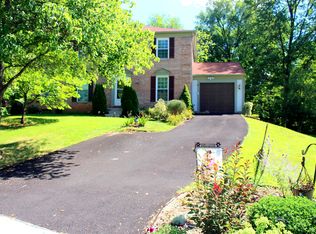 14 Austen Ct, Sterling, VA 20165