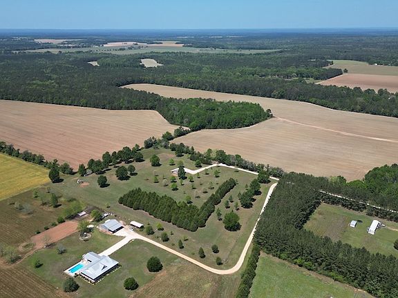 4th image of 2060 S Palmers Rd