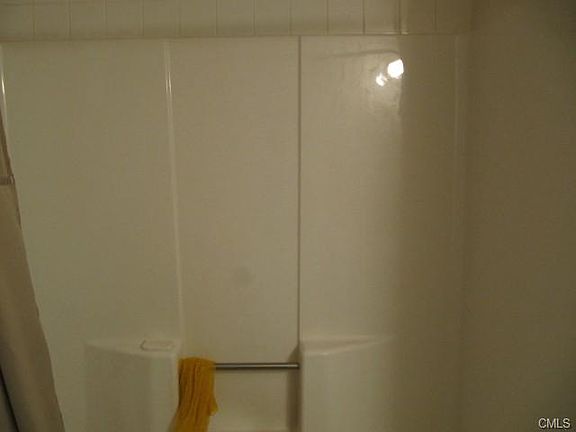 4th image of 2445 Park Ave APT 11