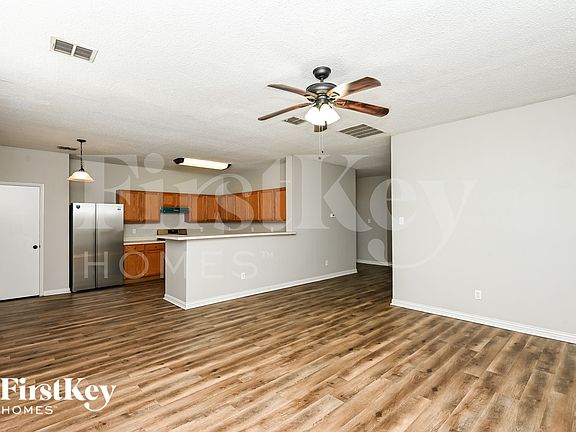 5th image of 4817 Palm Ridge Dr