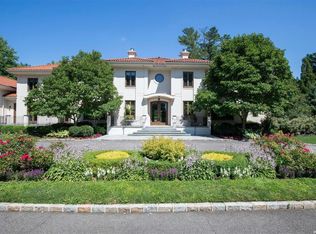 50 Wheatley Rd, Brookville, NY 11545