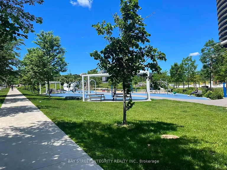 27 McMahon Dr #1203 — Photo 20