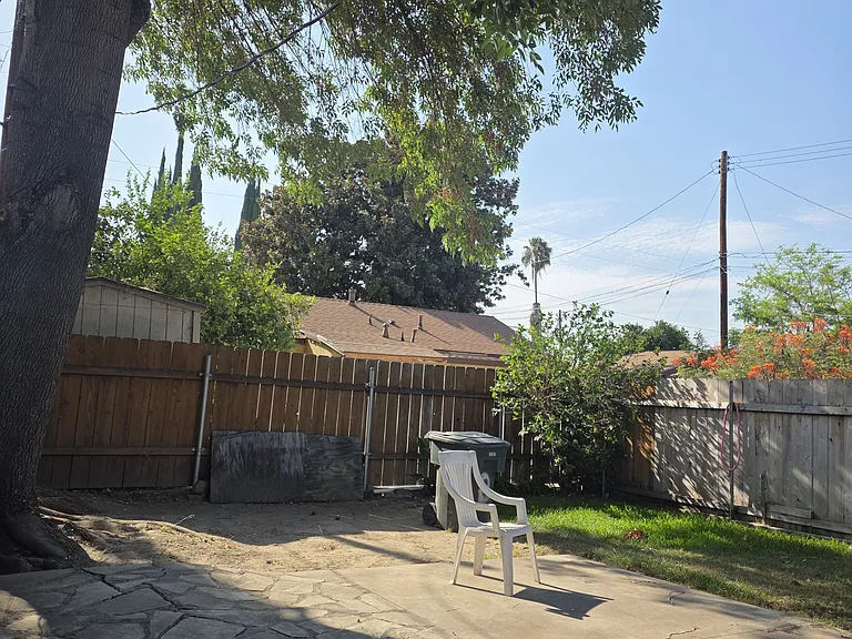 4326 Cypress Ave — Photo 12