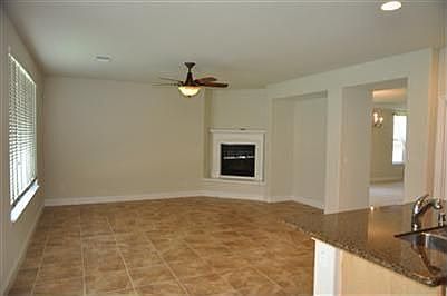 2nd image of 100 Copper Lantern Ct