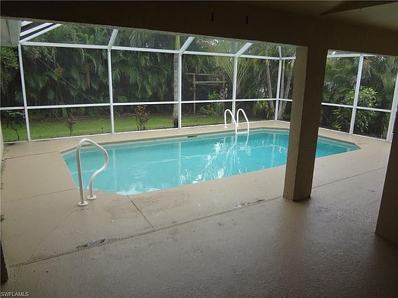 4th image of 1216 SW 33rd St