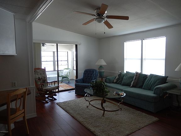 4th image of 412 Loquat Dr