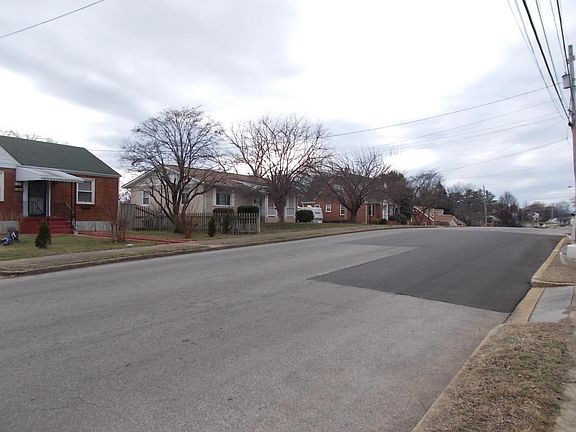 2nd image of 220 Fleming Ave NE