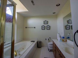 3066 Woodcreek Way, Bloomfield Hills, MI 48304