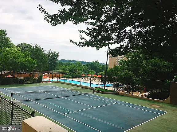 1 bed, 1.5 bath, 850 sqft, $2,400 — Photo 3