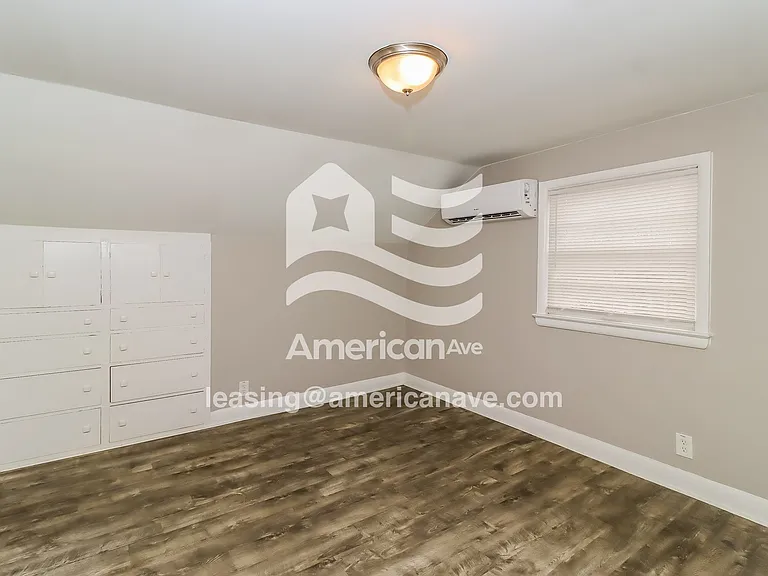 18903_010_wm_-_bedroom_13493634.jpg