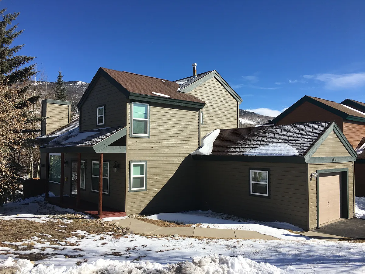 Building Photo - 141 Blue Grouse Ln