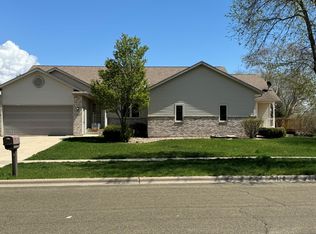 449 N Westmount Dr, Sun Prairie, WI 53590