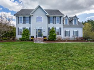 6 Evergreen Dr, Acushnet, MA 02743