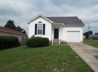 447 Cedar Park Cir, La Vergne, TN 37086