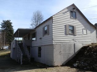 711 Elm Dr, Saint Maries, ID 83861