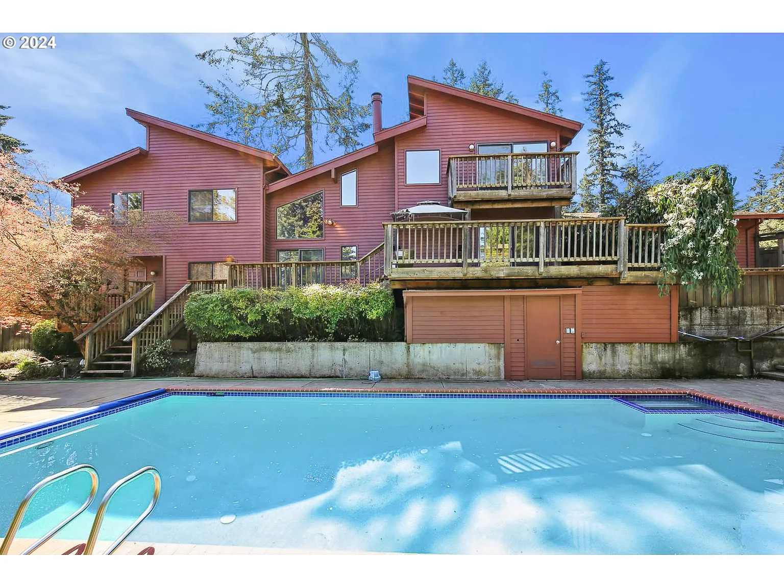 2140 McLean Blvd photo 1
