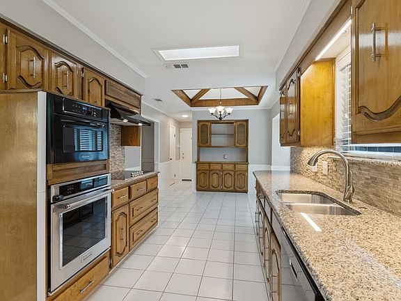 5th image of 6024 Gentle Knoll Ln