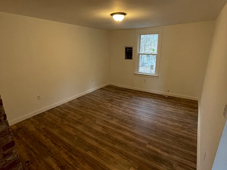 1907 Mount Troy Rd #2 — Photo 6
