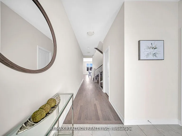 1053 Zircon Mnr — Photo 5