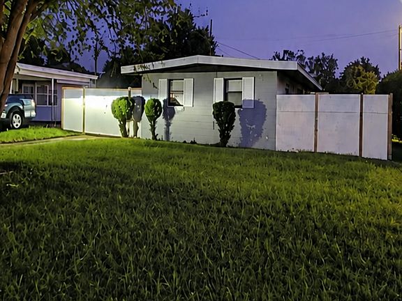 2nd image of 1905 Brittany Rd
