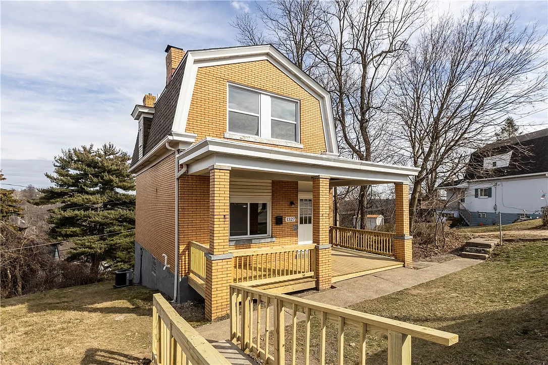 1327 Triana St photo 1