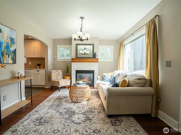 4th image of 1914 Conger Avenue NW