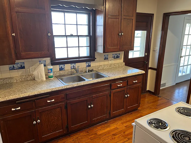 5218 Cedar St — Photo 11
