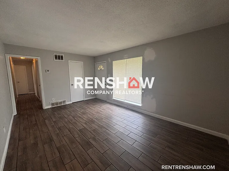 3718 Canary Cv W — Photo 2