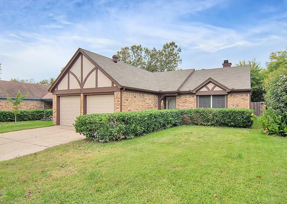 1st image of 5516 Yaupon Dr
