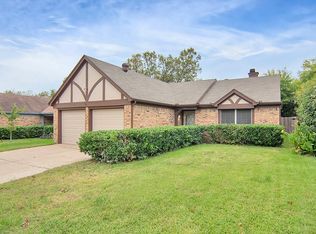 5516 Yaupon Dr, Arlington, TX 76018