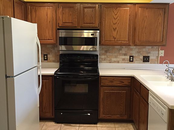 4th image of 6019 Oak Creek Dr