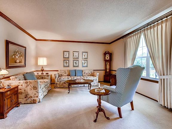 Comfortable Living Room