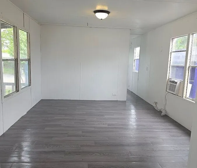 2961 Plumosa Ln — Photo 3