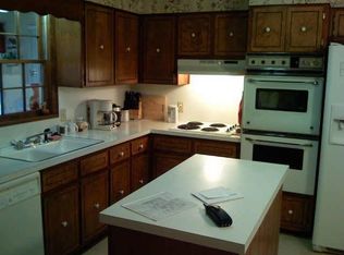 1520 Longwood Dr, Marietta, GA 30008