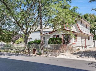 18203 140th Ave, Springfield Gardens, NY 11413