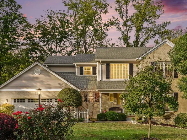 350 Ivy Hill Dr, Lawrenceburg, IN 47025