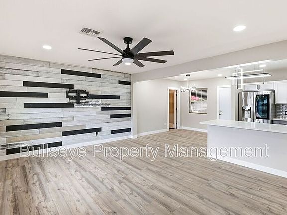 5th image of 2022 N 40th St