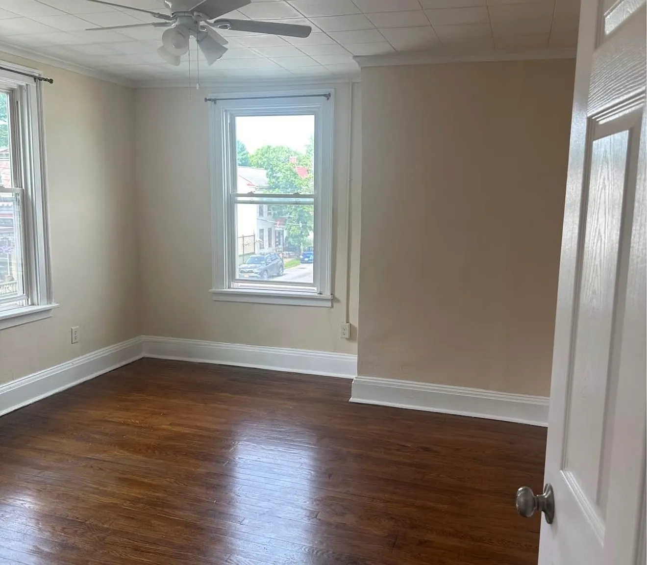 37 Middle Street - 2 — Photo 1