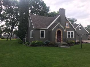 706 Dakota St, Lake Norden, SD 57248
