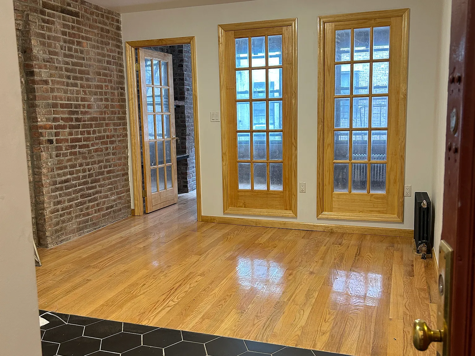 27 Henry Street — Photo 3