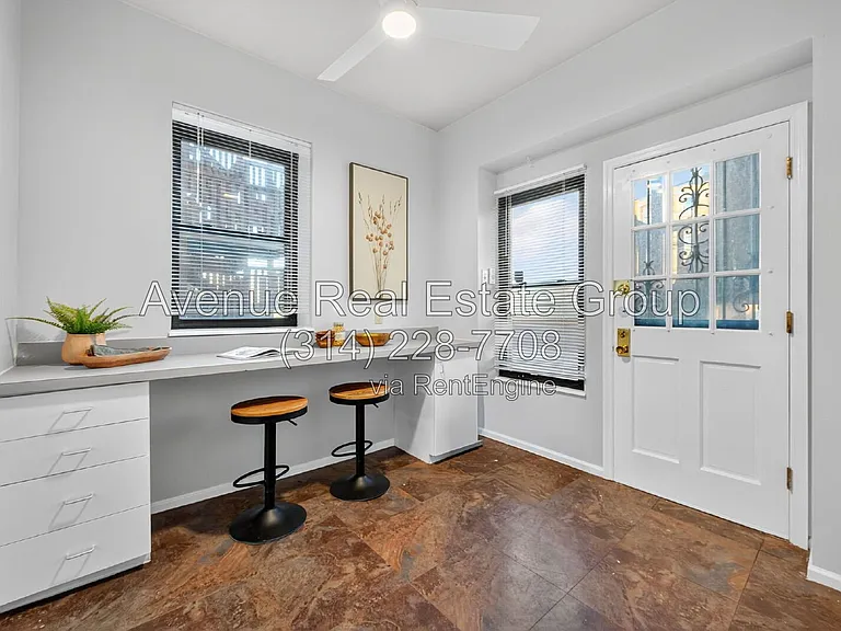 5559 Pershing Ave #1F — Photo 20